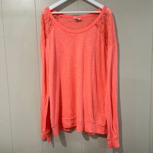 PINK Victoria’s Secret Women’s Large Coral Lace Shoulder Long Sleeve Top Sz L